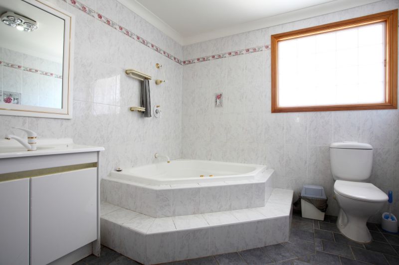Cost of Bathtub Installation in Anoka, MN